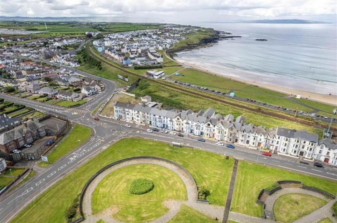 Апартаменты 6 Dunluce Park - Portrush By The Sea Экстерьер фото